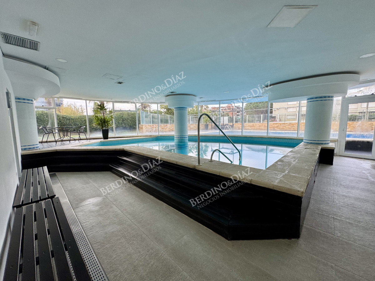 Apartamento ID.2986 - Apartamento en venta con vista al mar y buena entrada de sol 