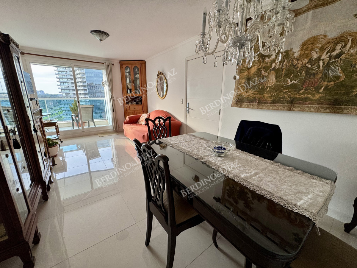 Apartamento ID.2986 - Apartamento en venta con vista al mar y buena entrada de sol 