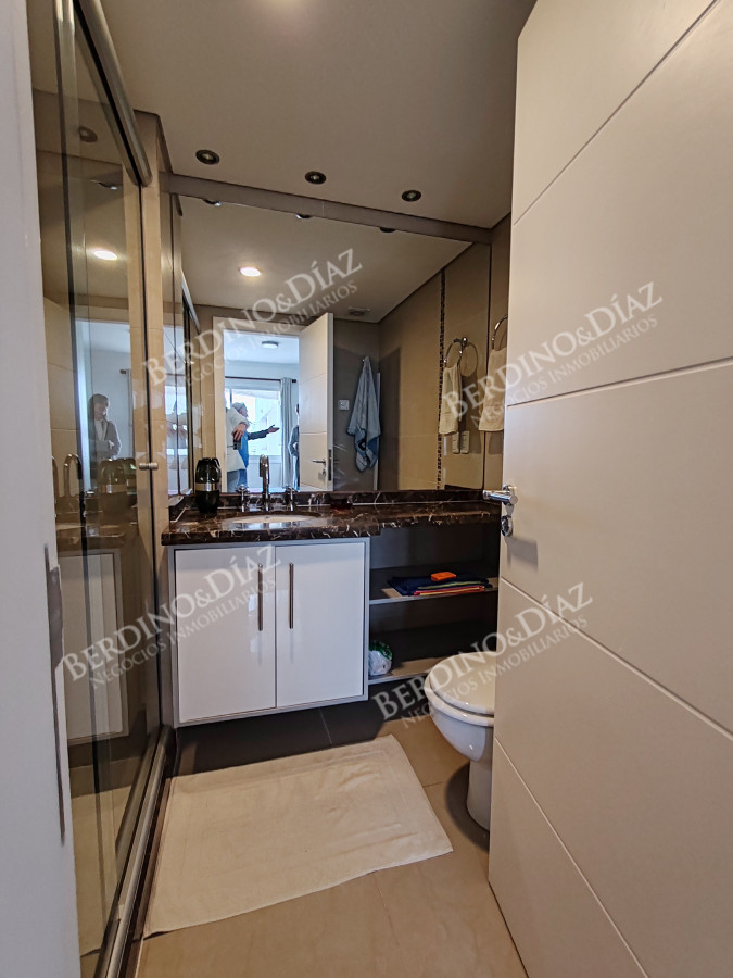 Apartamento ID.2986 - Apartamento en venta con vista al mar y buena entrada de sol 