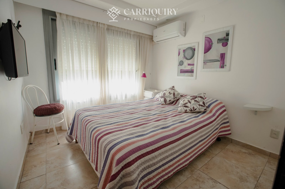 Apartamento ID.9818/Apartamentos-en-Alquiler--Carriquiry--Propiedades - Apartamento en primera línea con vista y piscina propia 