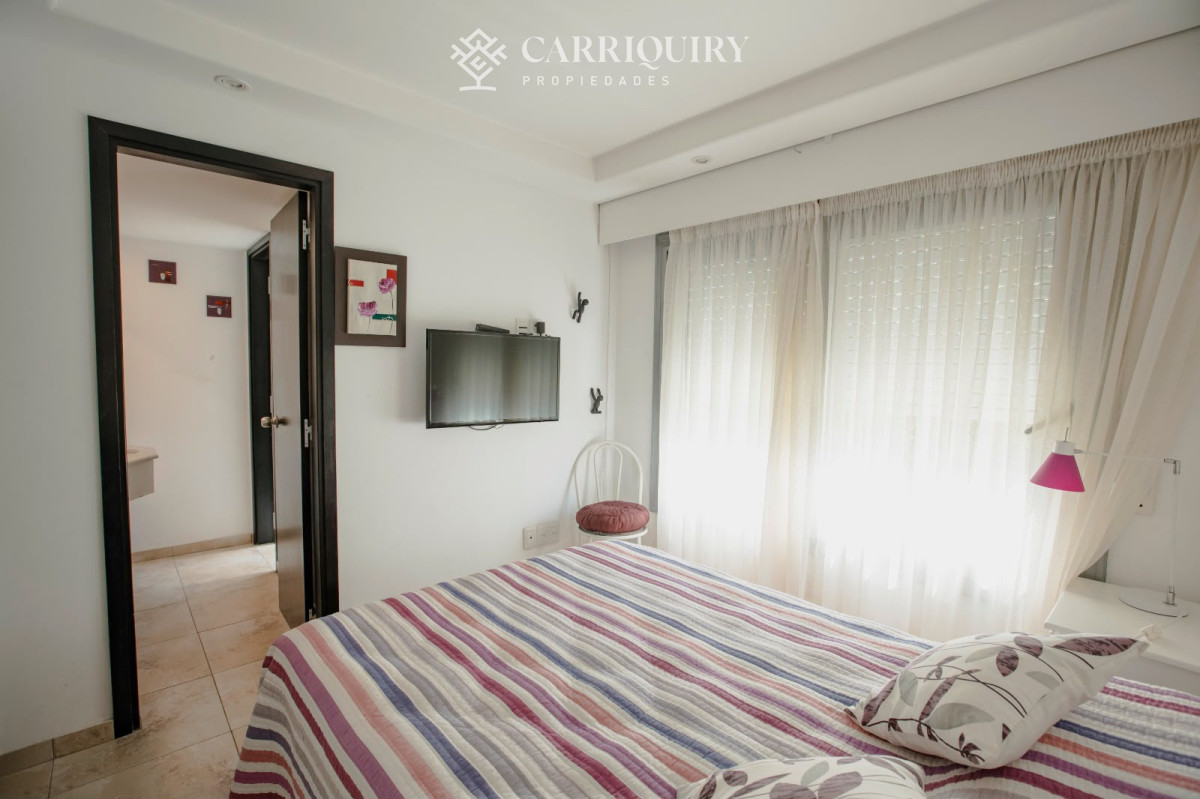 Apartamento ID.9818/Apartamentos-en-Alquiler--Carriquiry--Propiedades - Apartamento en primera línea con vista y piscina propia 