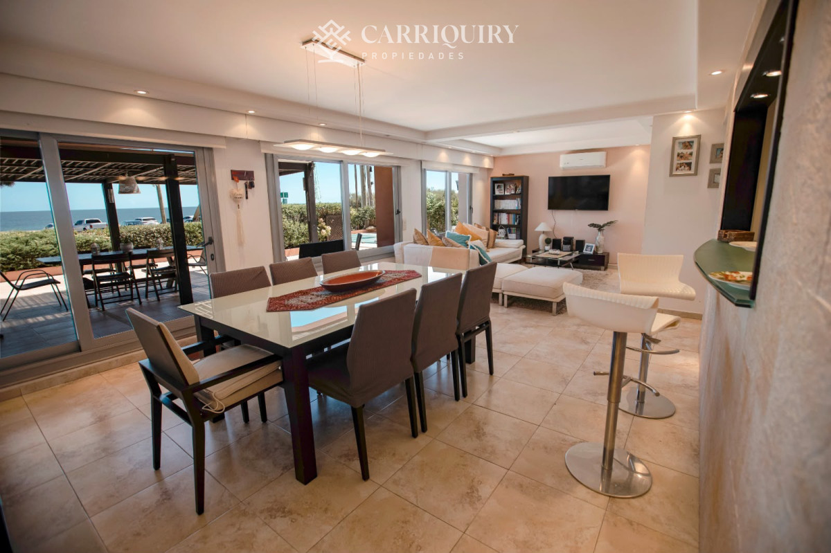 Apartamento ID.9818/Apartamentos-en-Alquiler--Carriquiry--Propiedades - Apartamento en primera línea con vista y piscina propia 