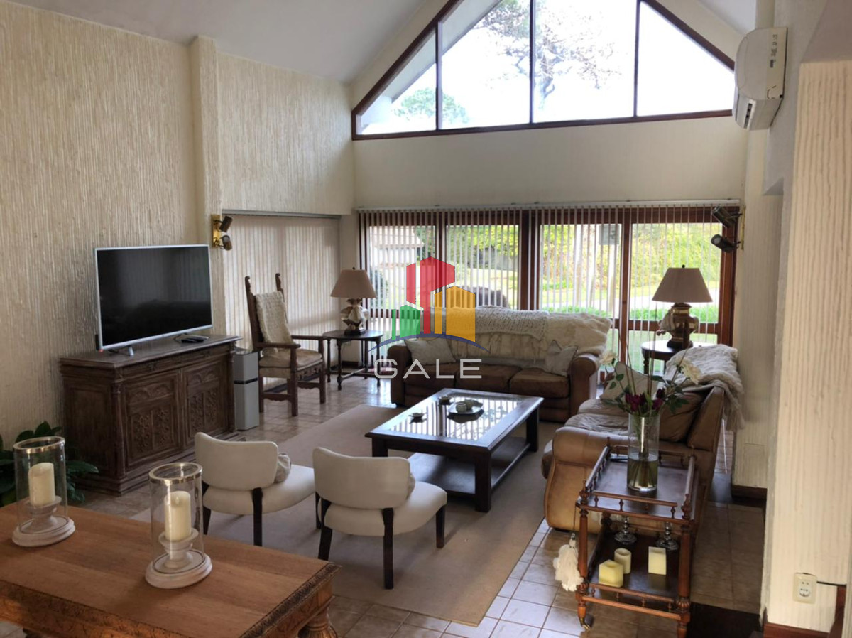 Casa ID.373 - casa en excelente lugar 