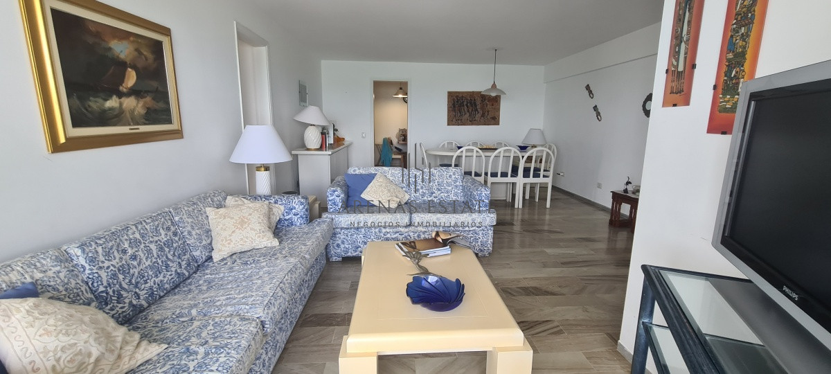 Apartamento ID.1872 - Apartamento en venta de 3 dormitorios  en Punta del Este 