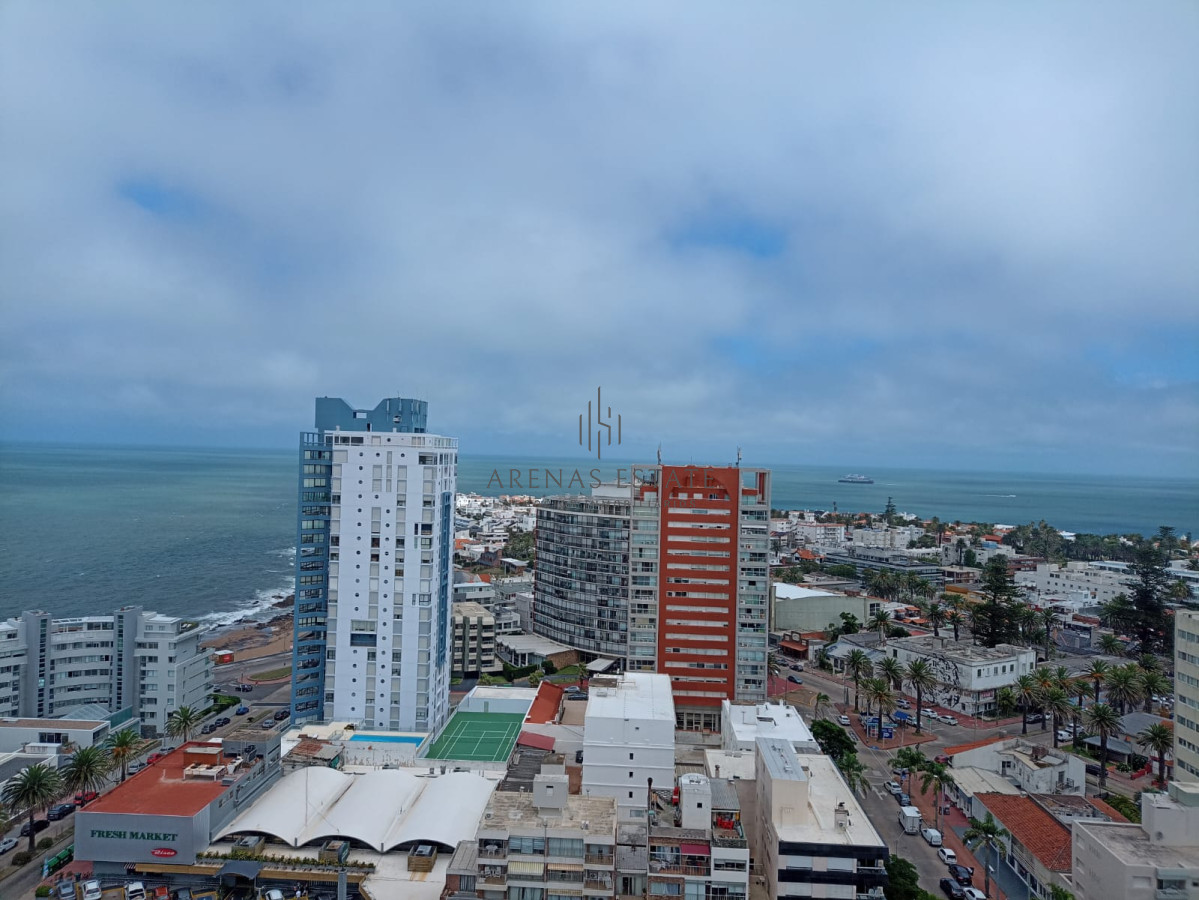 Apartamento ID.1872 - Apartamento en venta de 3 dormitorios  en Punta del Este 
