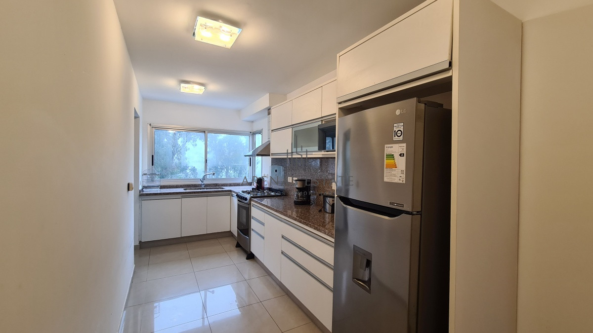 Apartamento ID.633 - Apartamento en venta en Punta del Este