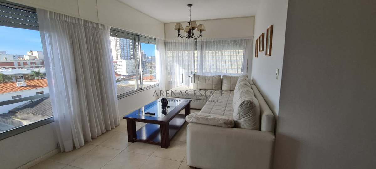 Apartamento ID.526 - Apartamento en Venta en Punta del Este 
