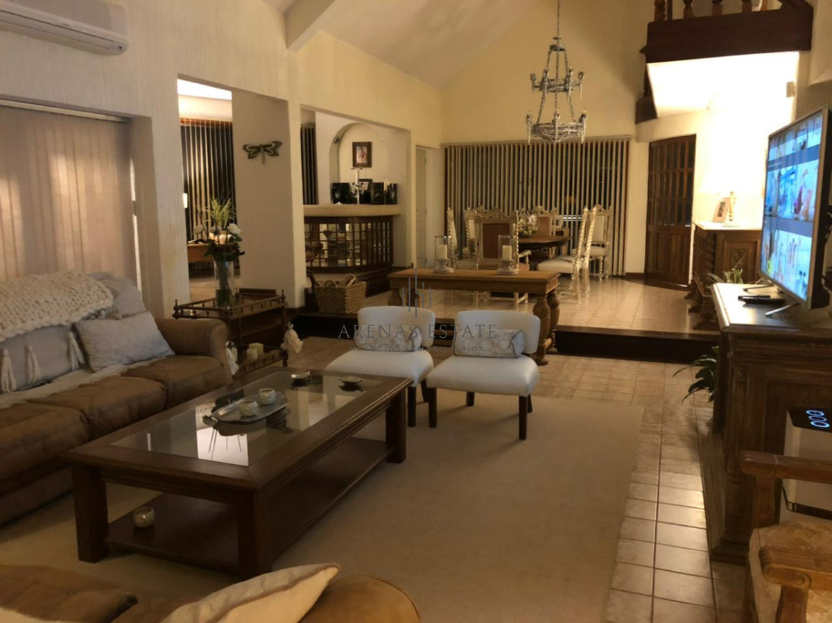 Casa ID.674 - Apartamento en venta en  Punta del Este