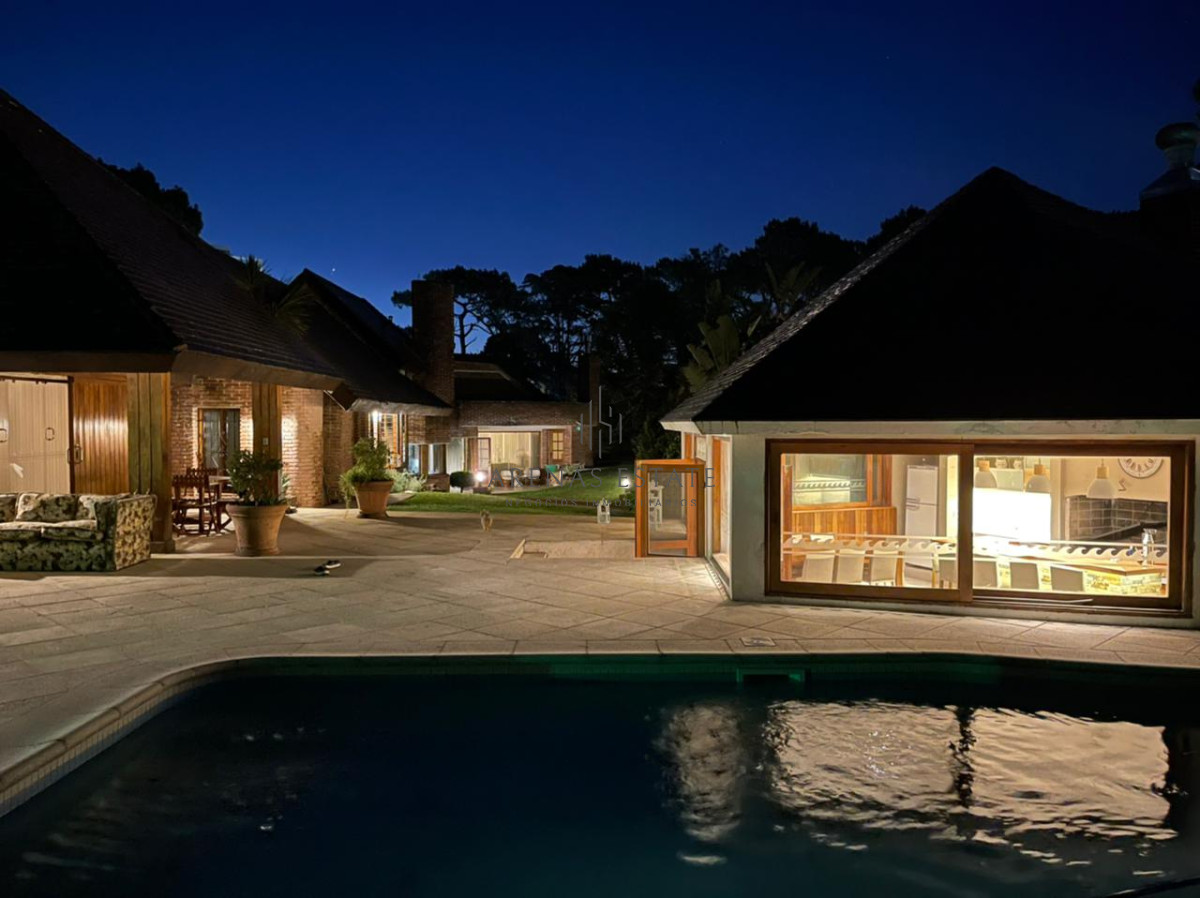 Casa ID.674 - Apartamento en venta en  Punta del Este