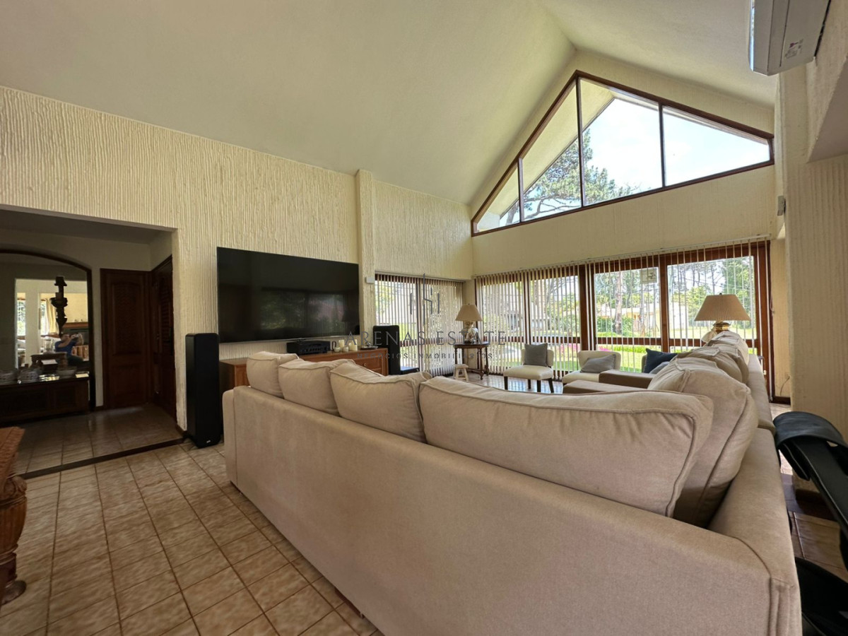 Casa ID.674 - Apartamento en venta en  Punta del Este