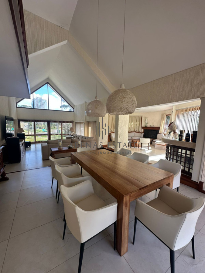 Casa ID.674 - Apartamento en venta en  Punta del Este