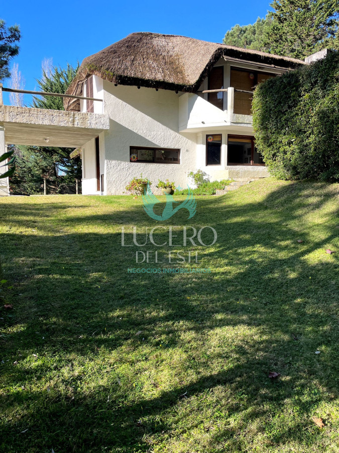 Casa ID.852 - Casa en alquiler en brava a escasos metros del mar 