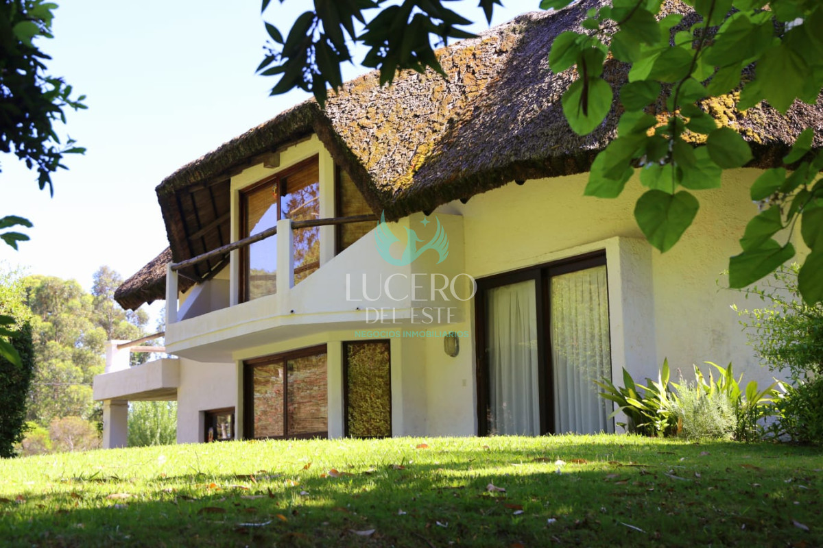 Casa ID.852 - Casa en alquiler en brava a escasos metros del mar 