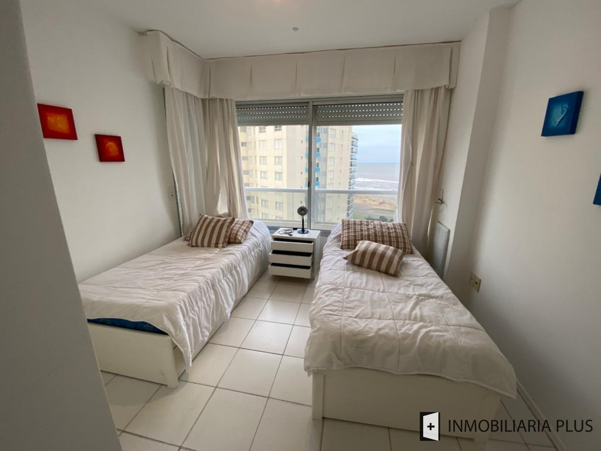 Apartamento ID.552 - Venta en Apartamento en Punta del Este con 80 m2, 2 dormitorios, 2 baños y 1 suite C959