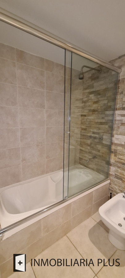 Apartamento ID.660 - Venta de Apto con microcine, gimnasio, barbacoa, lobby, servicio de mucamas, servicio de playa, sauna y piscina C660B