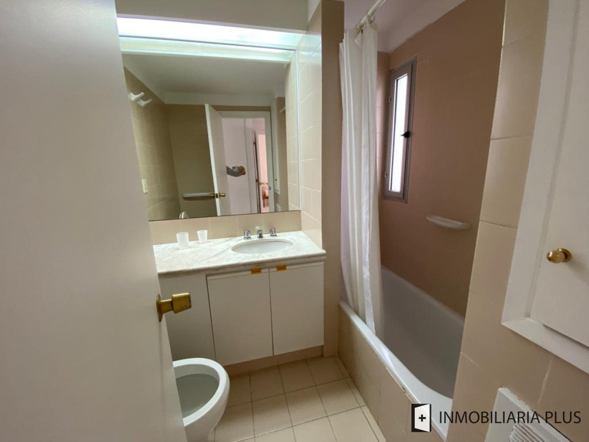 Apartamento ID.552 - Venta en Apartamento en Punta del Este con 80 m2, 2 dormitorios, 2 baños y 1 suite C959