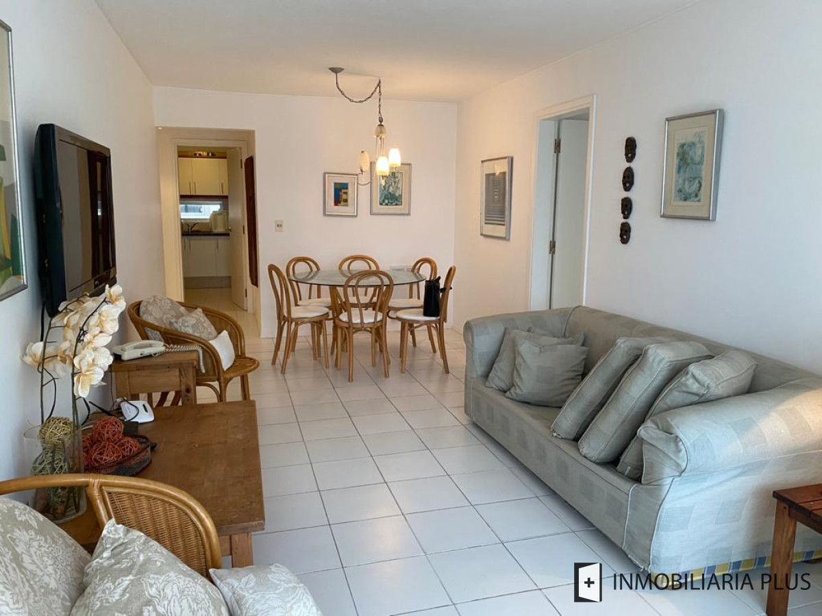Apartamento ID.552 - Venta en Apartamento en Punta del Este con 80 m2, 2 dormitorios, 2 baños y 1 suite C959