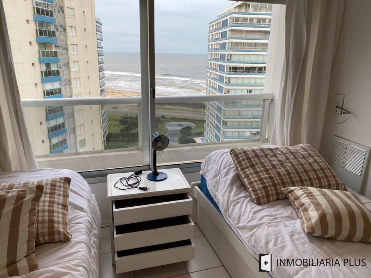 Apartamento ID.552 - Venta en Apartamento en Punta del Este con 80 m2, 2 dormitorios, 2 baños y 1 suite C959