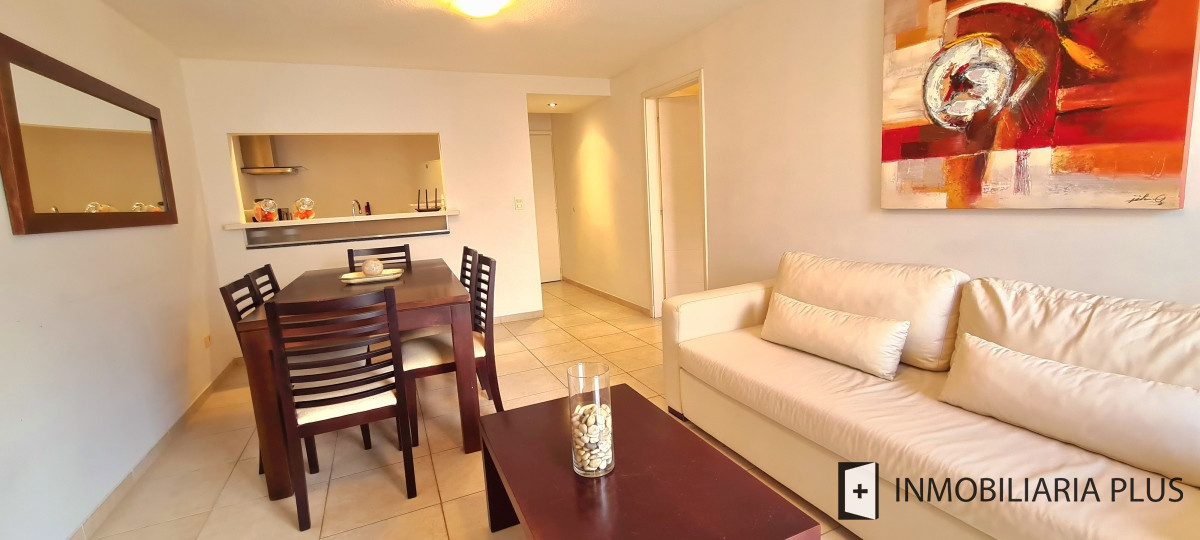Apartamento ID.660 - Venta de Apto con microcine, gimnasio, barbacoa, lobby, servicio de mucamas, servicio de playa, sauna y piscina C660B