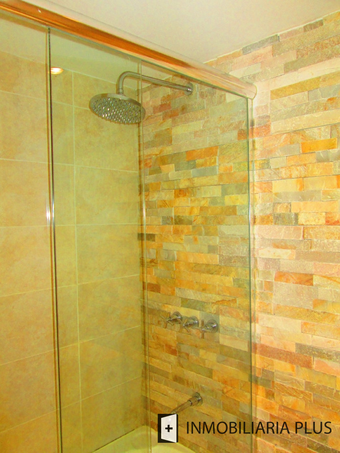 Apartamento ID.660 - Venta de Apto con microcine, gimnasio, barbacoa, lobby, servicio de mucamas, servicio de playa, sauna y piscina C660B