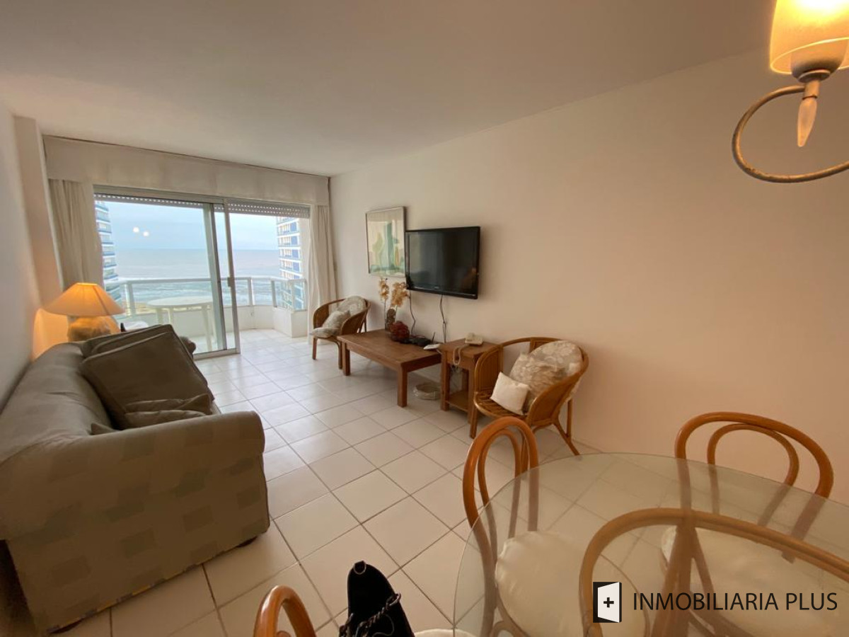 Apartamento ID.552 - Venta en Apartamento en Punta del Este con 80 m2, 2 dormitorios, 2 baños y 1 suite C959