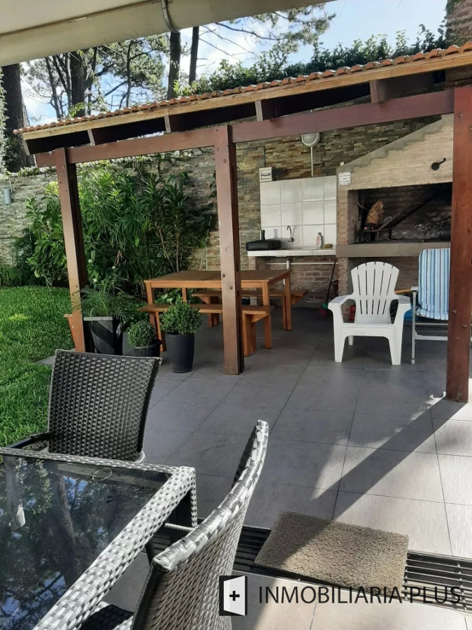 Casa ID.661 - Venta de Casa de 161 m2 en San Rafael 4 Dormitorios y 695 m2 de Terreno C661B