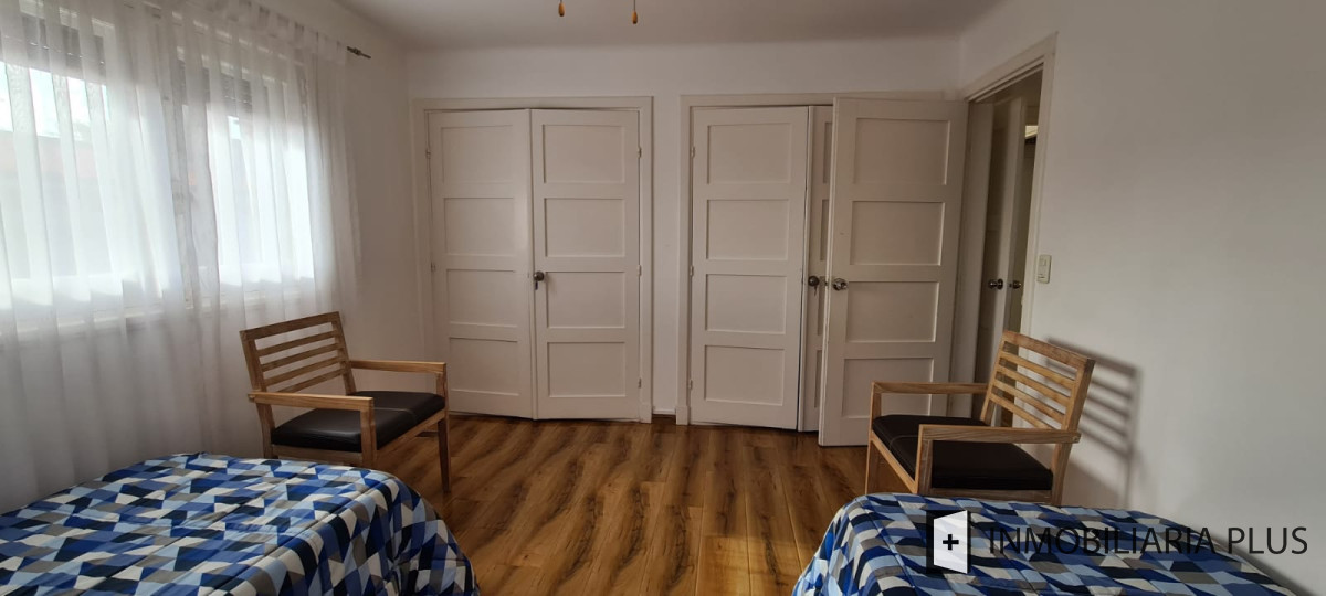 Casa ID.334 - Venta de Casa en la PENÍNSULA 817 m2  5 Dormitorios 3 Baños 3 Suite para 12 personas C884