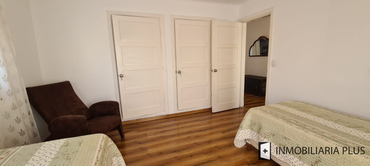 Casa ID.334 - Venta de Casa en la PENÍNSULA 817 m2  5 Dormitorios 3 Baños 3 Suite para 12 personas C884