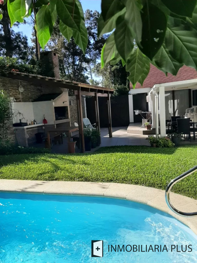 Casa ID.661 - Venta de Casa de 161 m2 en San Rafael 4 Dormitorios y 695 m2 de Terreno C661B