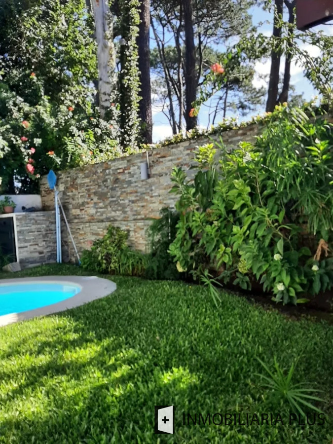 Casa ID.661 - Venta de Casa de 161 m2 en San Rafael 4 Dormitorios y 695 m2 de Terreno C661B