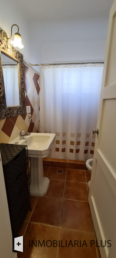 Casa ID.334 - Venta de Casa en la PENÍNSULA 817 m2  5 Dormitorios 3 Baños 3 Suite para 12 personas C884