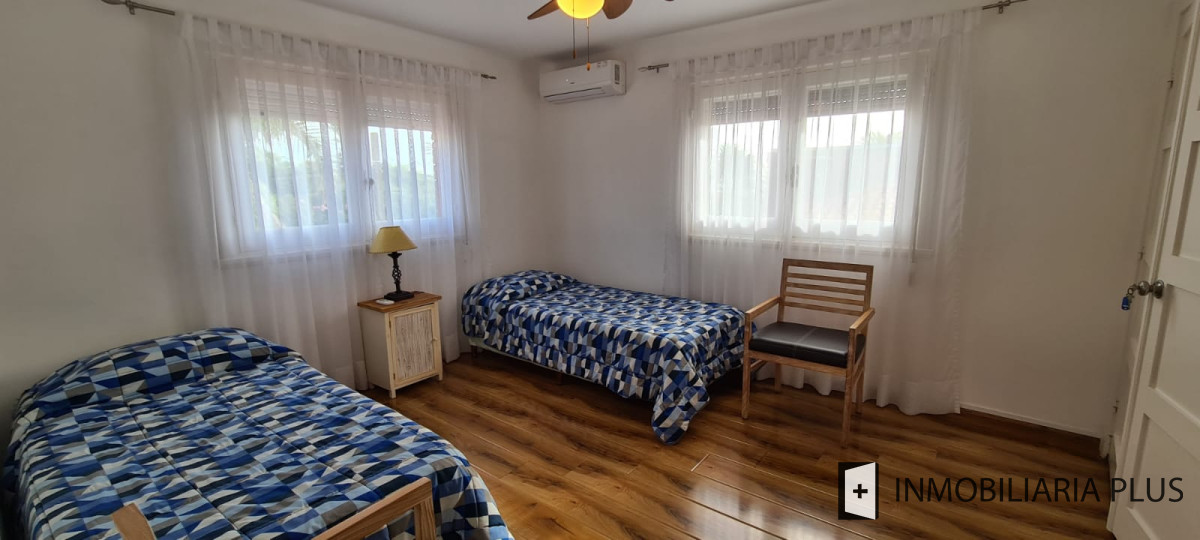 Casa ID.334 - Venta de Casa en la PENÍNSULA 817 m2  5 Dormitorios 3 Baños 3 Suite para 12 personas C884