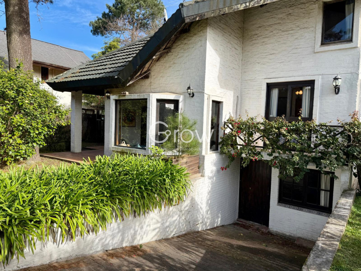 Casa en venta en Pinares U$S 315.000!