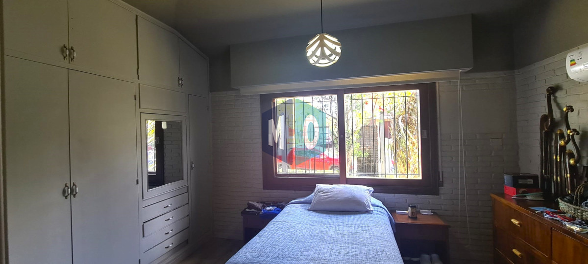 Casa ID.301 - Hermosa casa 4 dormitorios. Barrio Mónaco.