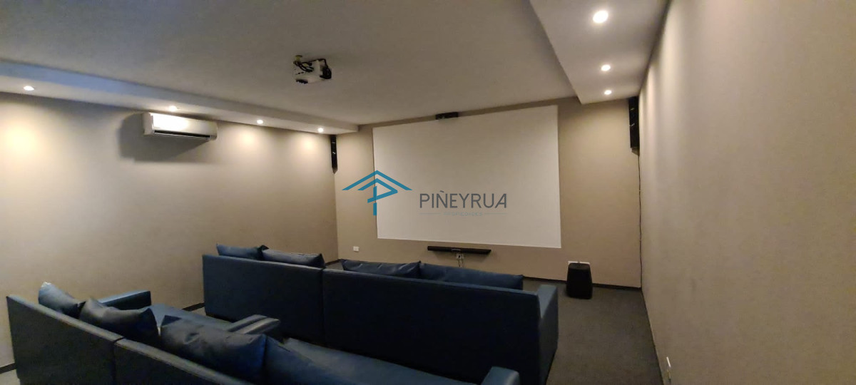 APARTAMENTO EN OPORTUNIDAD!!!  A METROS DEL MAR 