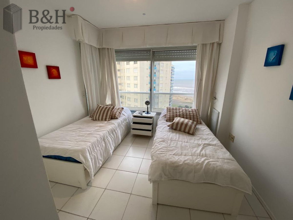 Apartamento ID.675 - Apartamento 2 dormitorios en OPORTUNIDAD en la Brava!! con piscina