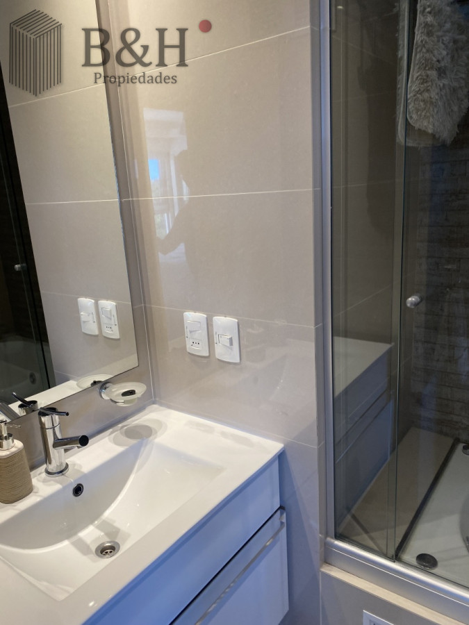Apartamento ID.834 - Disponible del 2 al 15 enero en 2900 dólares 