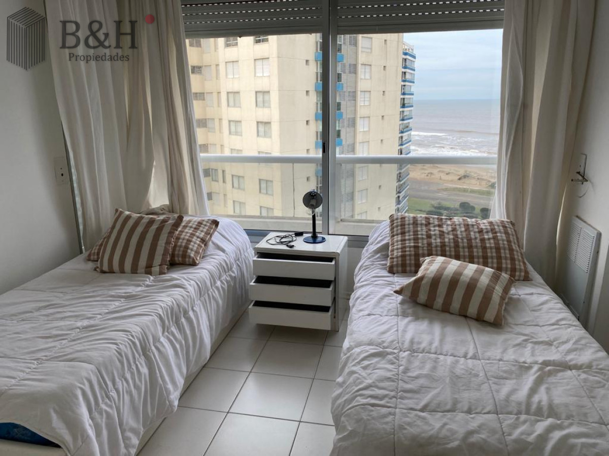 Apartamento ID.675 - Apartamento 2 dormitorios en OPORTUNIDAD en la Brava!! con piscina