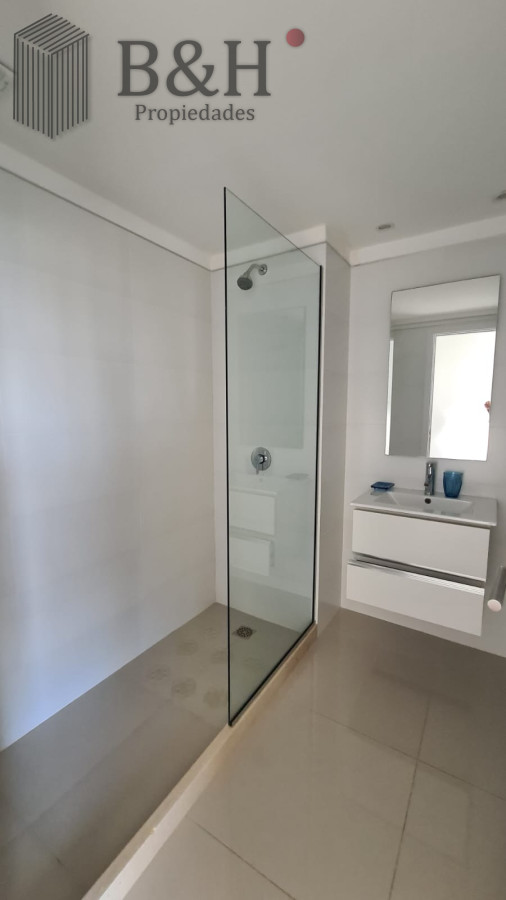 Apartamento ID.623 - Punta Del Este !! Apartamento en OPORTUNIDAD!! 
