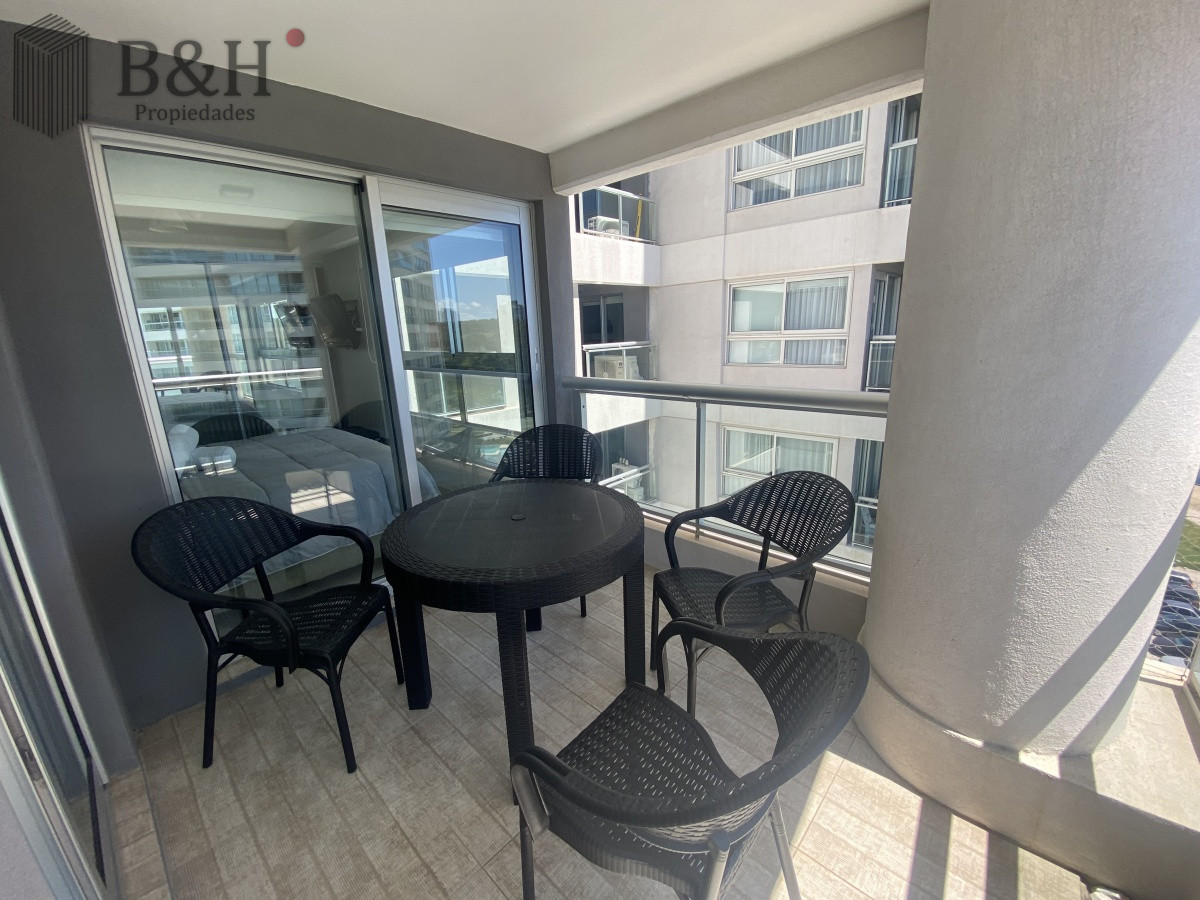 Apartamento ID.834 - Disponible del 2 al 15 enero en 2900 dólares 