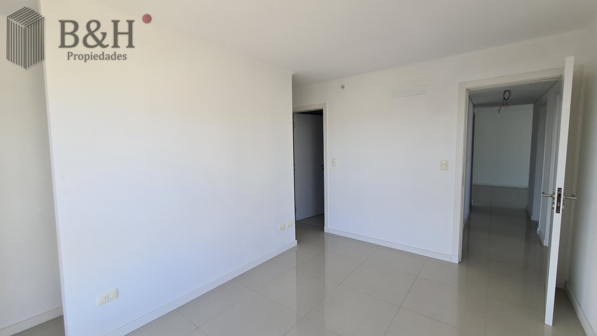 Apartamento ID.1517 - APARTAMENTO 2 DORMITORIOS!! OPORTUNIDAD!! FINANCIA 50 % Y EL RESTO A 2 AÑOS CON UN INTERES 5%