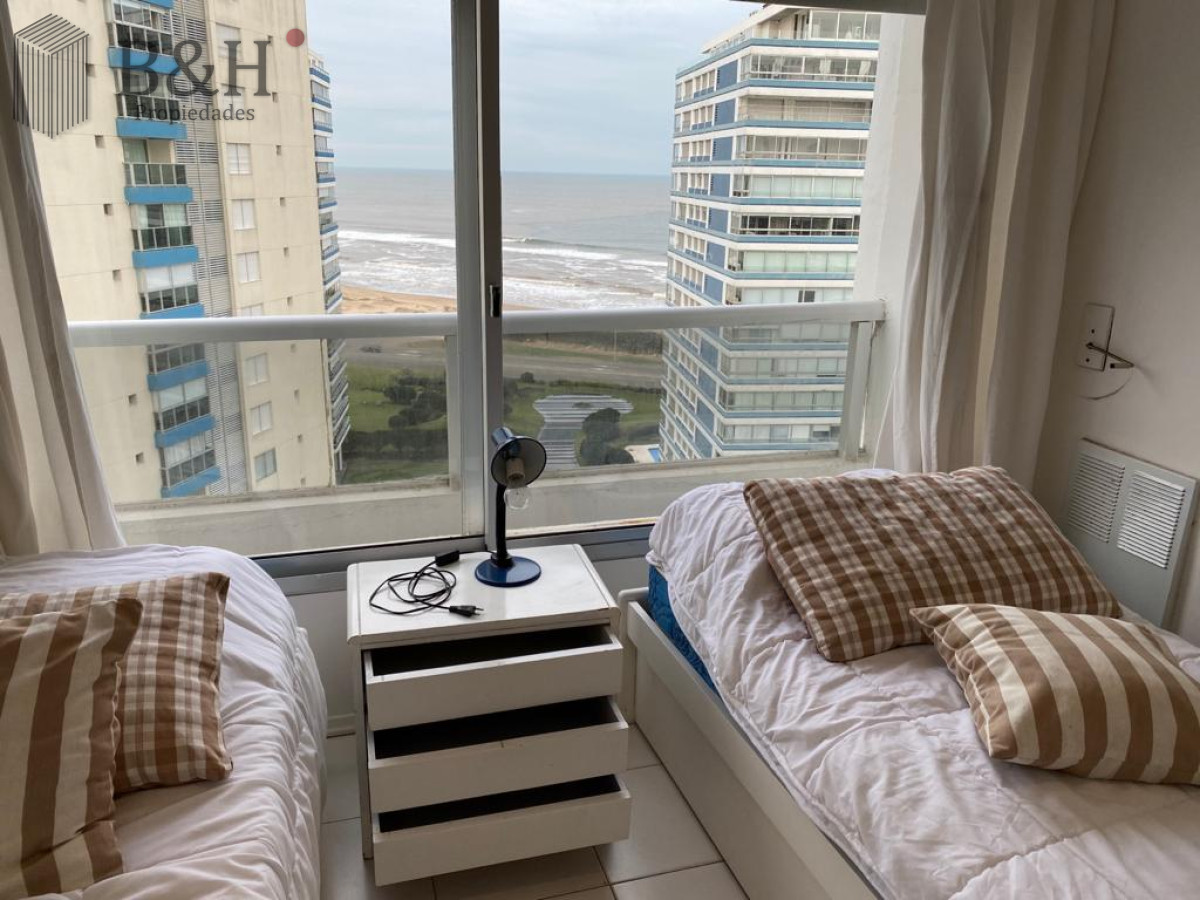 Apartamento ID.675 - Apartamento 2 dormitorios en OPORTUNIDAD en la Brava!! con piscina