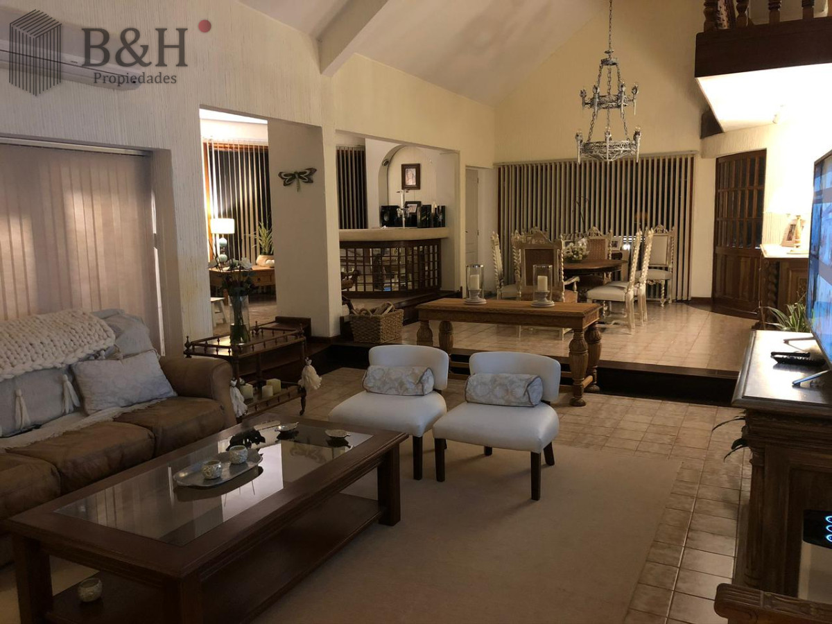 Casa ID.260 - casa en excelente lugar 