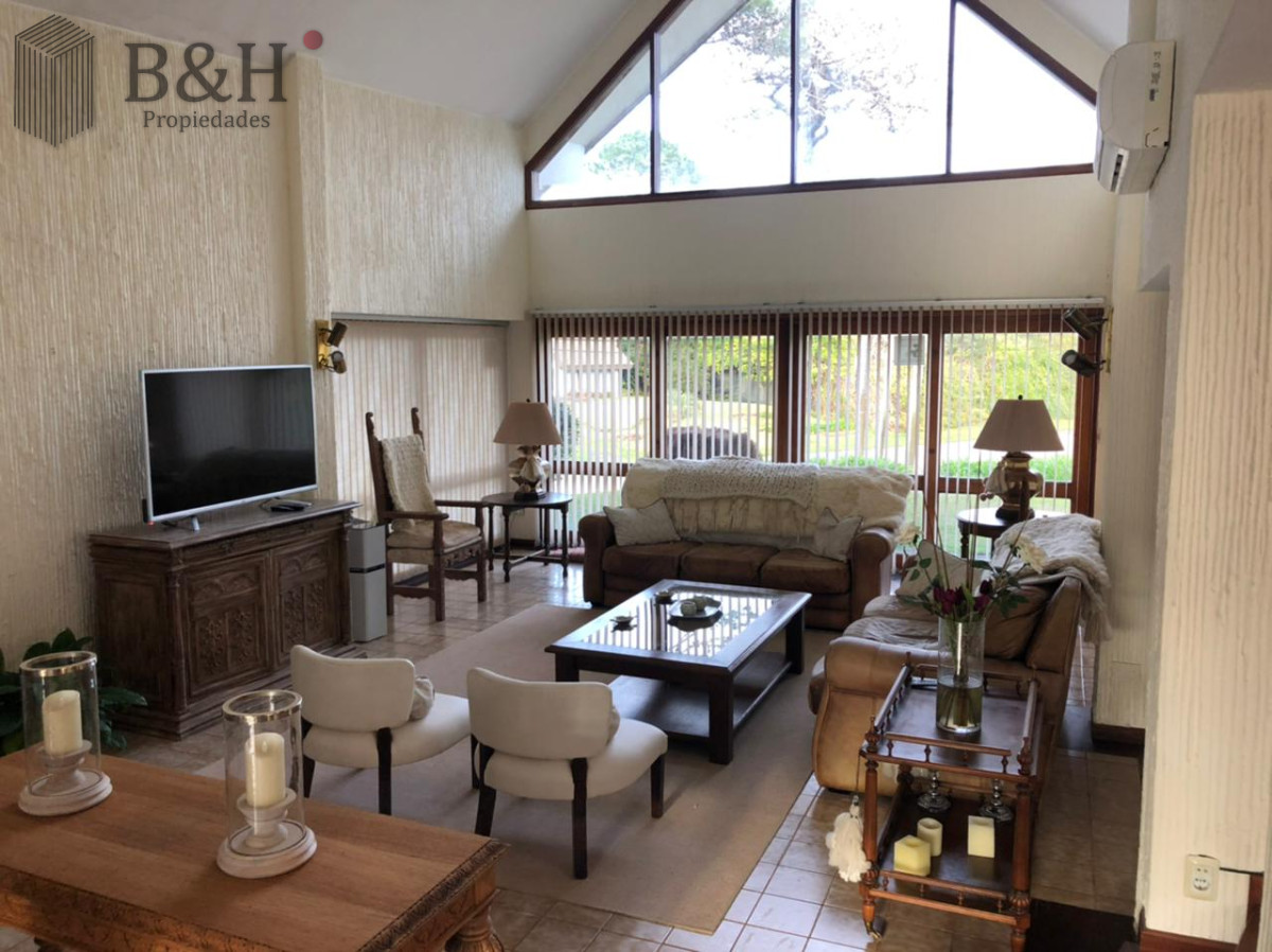 Casa ID.260 - casa en excelente lugar 