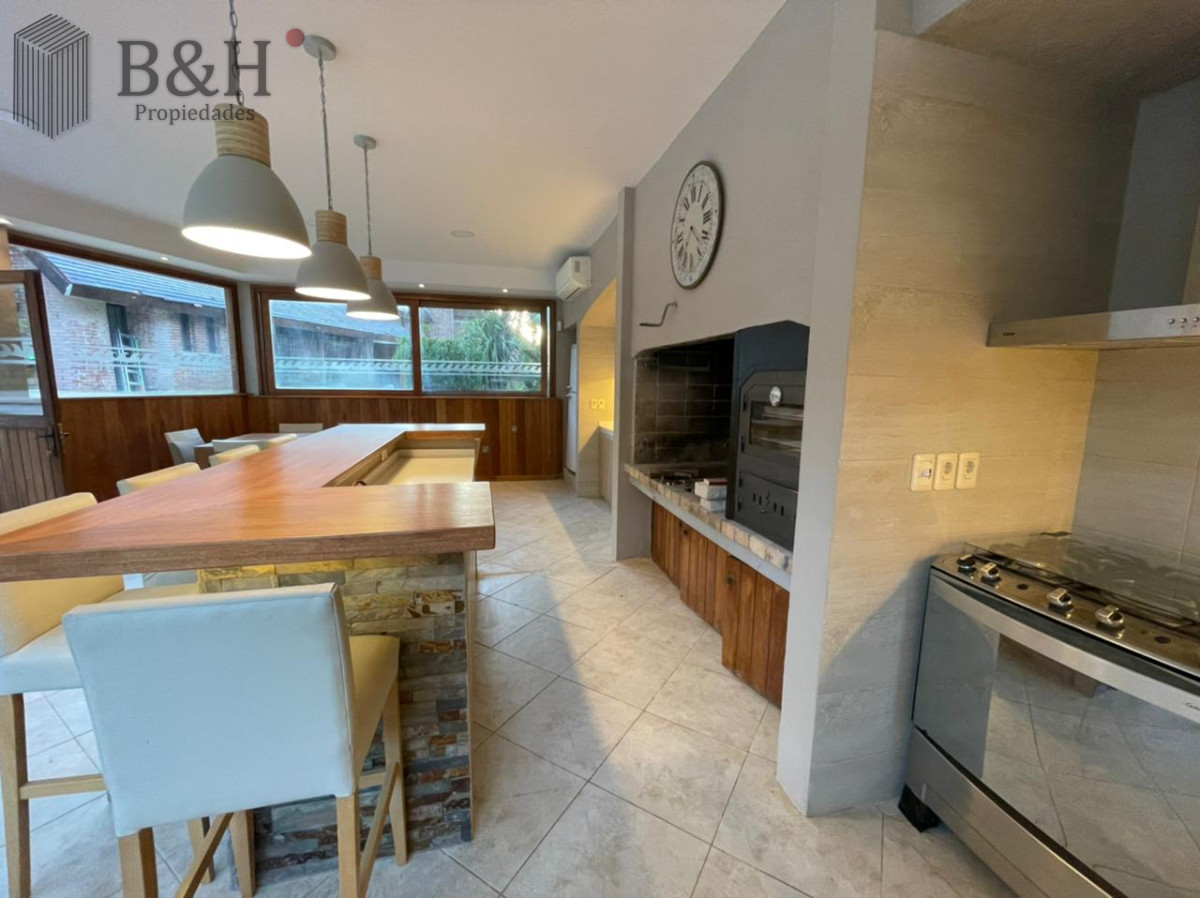 Casa ID.260 - casa en excelente lugar 