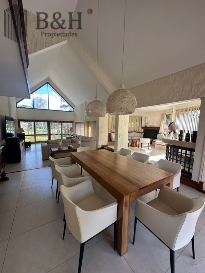Casa ID.260 - casa en excelente lugar 