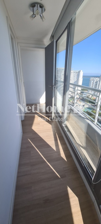 Apartamento ID.100 - Playa Mansa Apartamento 3 Dormitorios A  metros del Mar