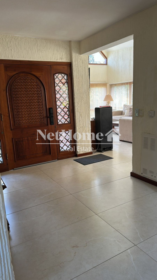 Casa ID.32 - Lugano Casa 8 Dormitorios Amplio Jardín Zona Residencial