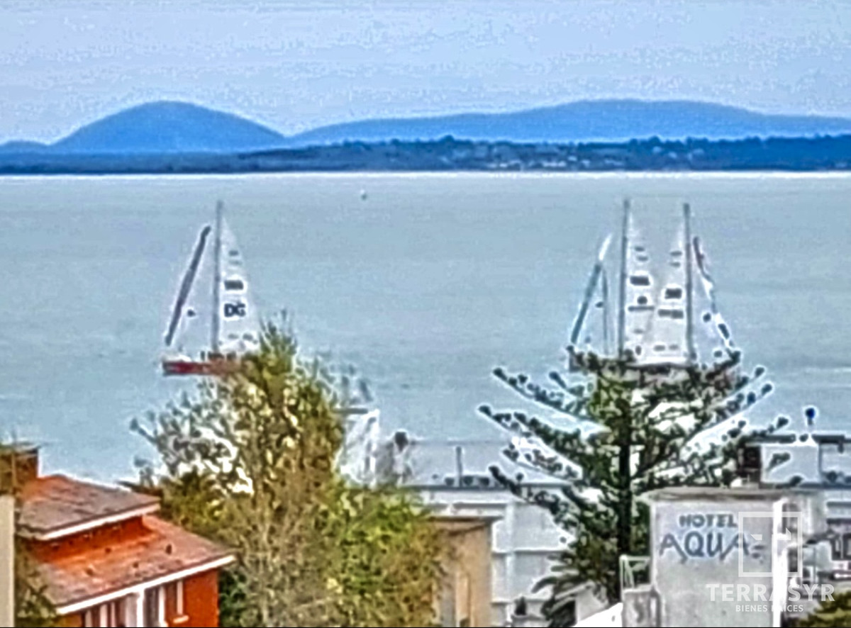 Apartamento ID.183 - Hermosa vista y soleado apartamento en Punta del Este... 