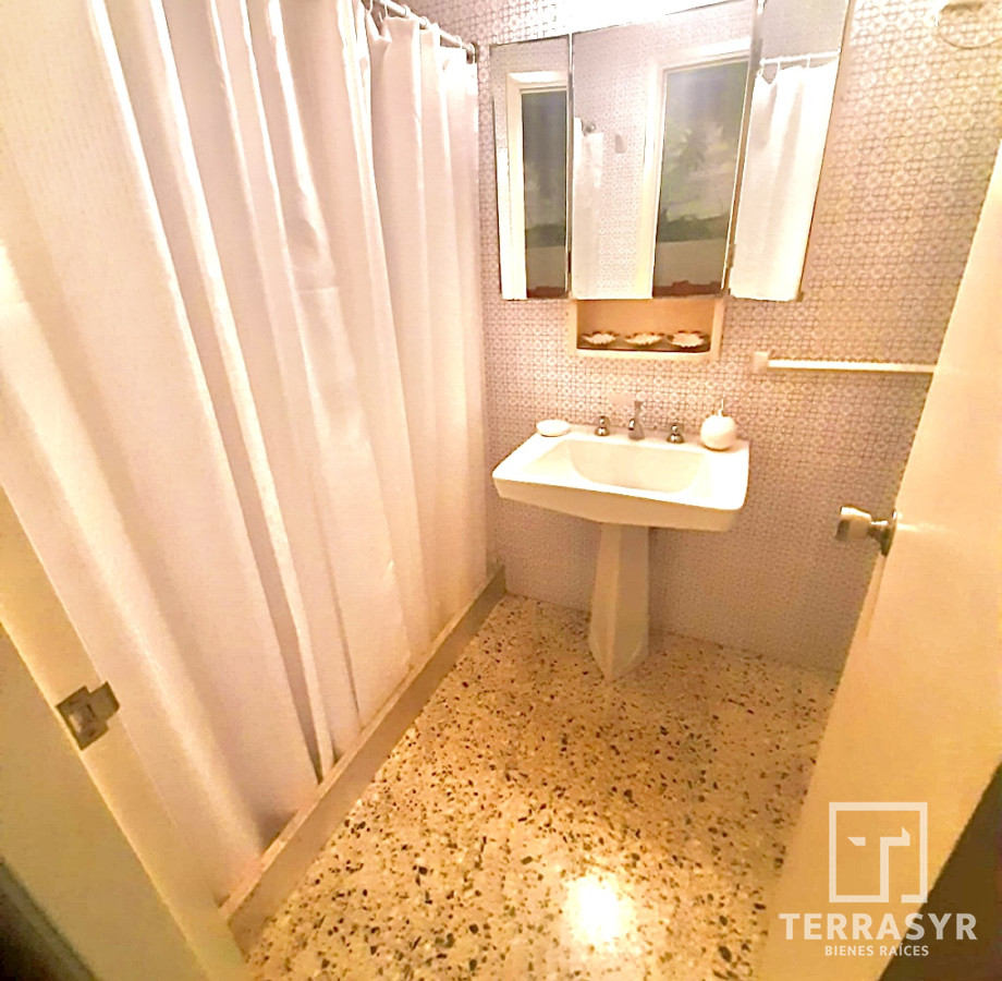 Apartamento ID.183 - Hermosa vista y soleado apartamento en Punta del Este... 